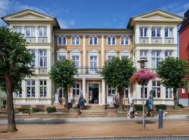 Strandvilla Viktoria - Anbau vom Strandhotel Preussenhof: Penzance şehrinde bir spa oteli