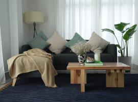 Sewaro Homestay, 2BHK Suite, family hotel in Āīzawl