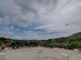 Diya Home stay, hotel v destinaci Madikeri