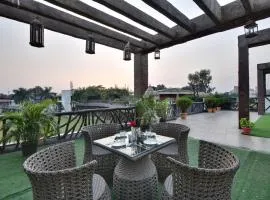 Click Resort Sparsh Bareilly