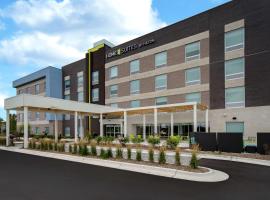 Home2 Suites By Hilton Grand Rapids Airport，肯特伍德吉拉德‧福特國際機場 - GRR附近的飯店