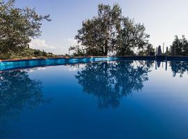 Tuscany Villa Gorello. Villa in Toscana. Jacuzzi con tetto in cristallo,piscina, отель с парковкой в Ареццо