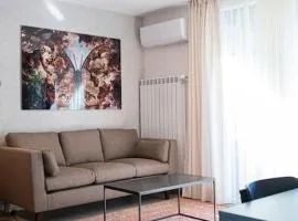 Madrid: A modern 2-bedroom apartment with parking