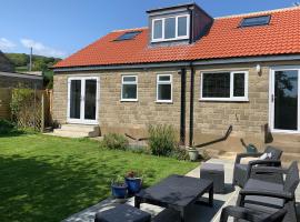 Sea Fern Luxury Cottage Fylingthorpe, hotel per famiglie a Fylingthorpe