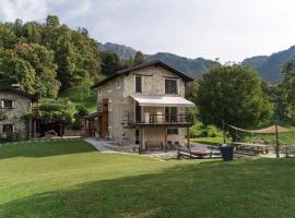 Maso Zambo Resort - Adults only -2 Rooms, Spa & Restaurant sopra il lago di Como, farm stay in Cassina Valsassina