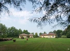 Villa Sant'Espedito, hotel v destinaci Mortara