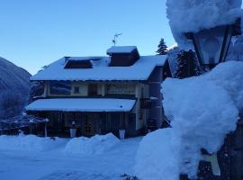 Viesnīca Hotel Veduta dell'Adamello pilsētā Temu