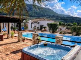 Pasa Fina, luxury holiday retreat, villa í Villanueva del Trabuco