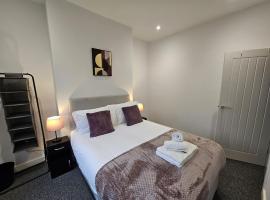 16 Newcastle street by Prestige Properties Serviced Accommodation, hotel with parking in Roose