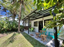 Rinconcito Magico beachfront location, holiday rental in Punta Uva