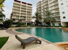 Tranquilo y moderno departamento en la Marina, מלון בLos Cerritos