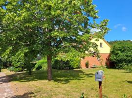 Achterwasser32、Lütowのホテル