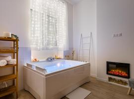Suite Évasion Céleste à Saint-Étienne, hotel in Saint-Étienne