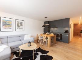 New! Cozy, central apartment with a stunning view, Hotel in St. Moritz