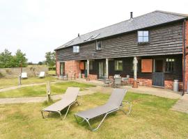 Harrow Cottage, hotel with parking in Yoxford