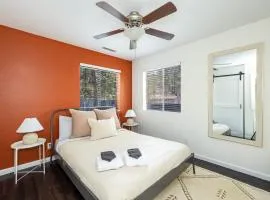 Chic Flagstaff Oasis: 5 Bedrooms & Fenced for Pets