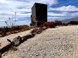 Tiny Cabin In The Rocks, hotel em Trigo Blanco
