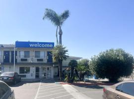 Motel 6-Tulare, CA, hôtel à Tulare