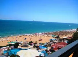 Beach Front Suites SEAVIEW BG