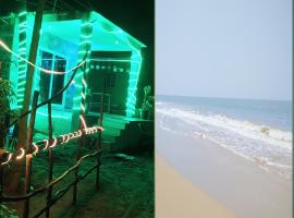 Prakruti Home Stay In Beach Side AC Room, alquiler vacacional en la playa en Gokarna