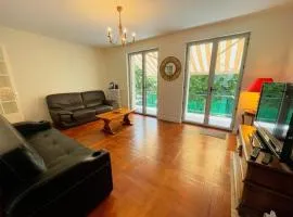 Gîte lumineux au cœur de Touraine, parking privé, Wi-Fi, 3 chambres - FR-1-381-539