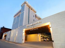 Mari Hotel, hotell i Chungju