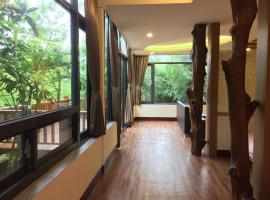 Nantou Xitou Riverside Homestay B&B, B&B em Lugu