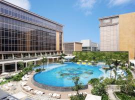 Sheraton Manila Hotel, hotel near Ninoy Aquino International Airport - MNL, Manila