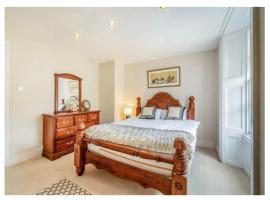 8 bedroom Annexe at Moulton Grange, landsted i Northampton