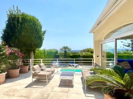 Villa Catalina Stunning 4bedroom villa with air conditioning sea views & private swimming pool ideal for families, vacation rental in L'Ametlla de Mar