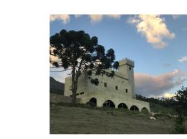 Castelo Santa Clara, cheap hotel in Lavrinhas