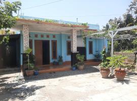 D' Pottery Homestay, hotel with parking in Masbagik