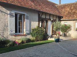 Agréables chambres d'hôtes dans maison XVIIIe, hotel en Vineuil