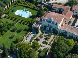 Villa Scorzi - Relais de Charme, viešbutis su vietomis automobiliams mieste Kalčis