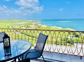 St Croix Bliss - Tranquil Retreat-Ocean Views-Island Breezes, hotel com estacionamento em Christiansted