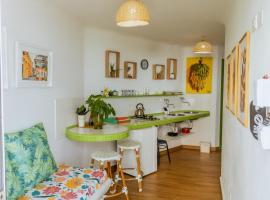 King's Apartments 302