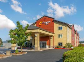 Comfort Inn Troutdale-Portland East، فندق في تراوتدل