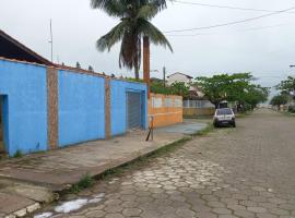 Peruíbe casa 150 metros praia 3 dormitórios casa independente, semesterhus i Peruíbe