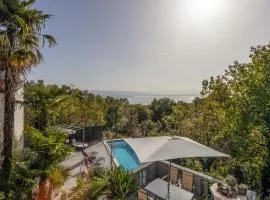 2 Bedroom Stunning Home In Bregi