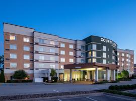 Courtyard by Marriott Charleston Downtown/Civic Center, hotel near Yeager Airport - CRW, 