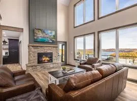 BRAND NEW! Over 30 FREE amenities included with this Luxury 6 bed Lakeview Lodge