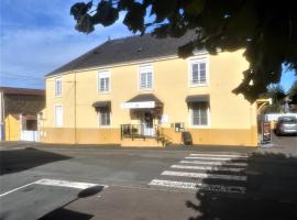 Le 120 - Groupe Logis Hotels - Ex Auberge la Terrasse, hotel in La Châtaigneraie