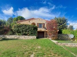 Maison de campagne 04 Vacheres Luberon 3 chambres 8 personnes, hotel sa Vachères