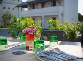 La R&oacute;na Rooms, apartment in Kiskőr&ouml;s