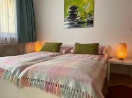 Antik Chic mit Gartenblick