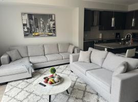 Modern Townhouse, Vaughan, Ontario, Canada, hotell i Vaughan