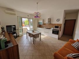 A&M Home, ξενοδοχείο σε Letojanni