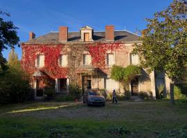 Gîte Manoir du moulin près du zoo de Beauval et les châteaux de la Loire, hotel v destinaci Chabris