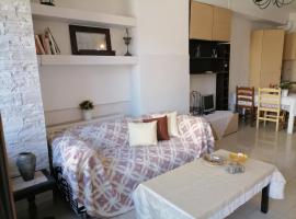 PERGAMOS APARTMENTS, self catering accommodation in Mytilini