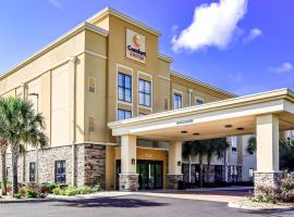 Comfort Suites Dunnellon near Rainbow Springs, hotel with pools in Dunnellon